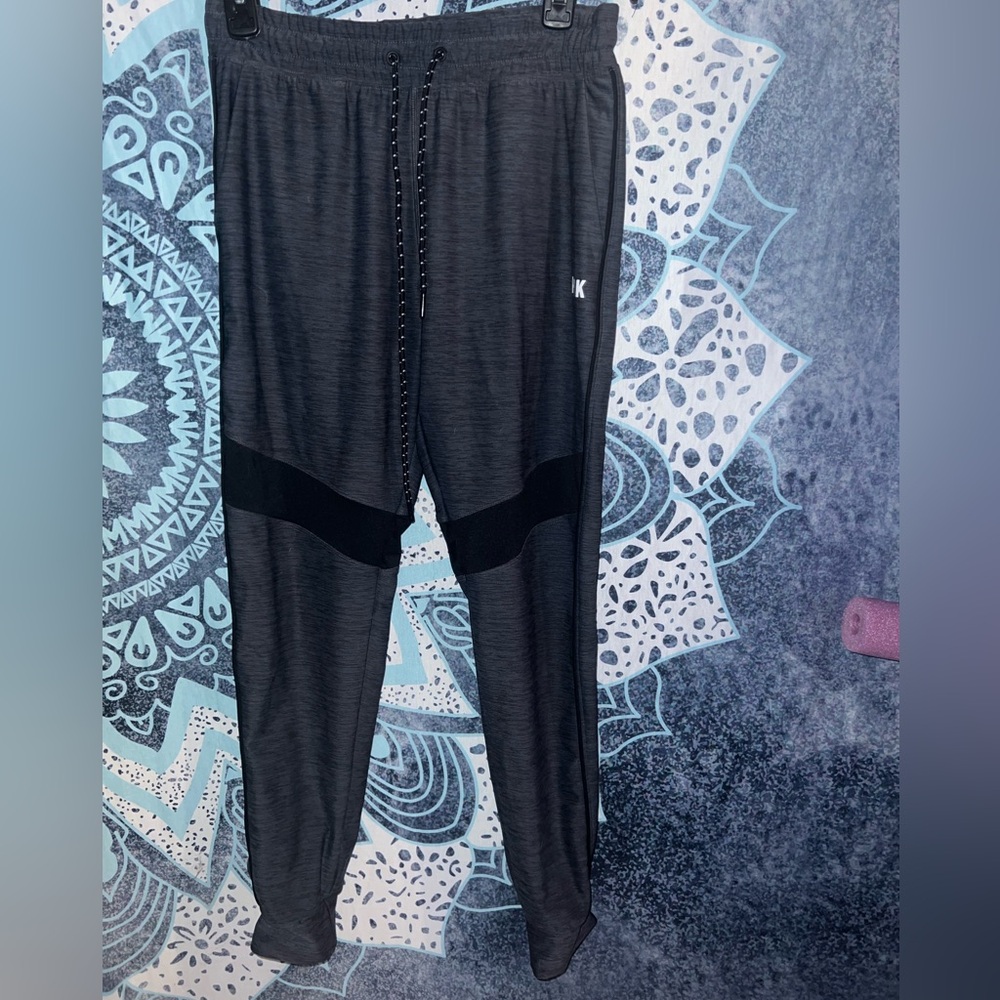 PINK Victoria's Secret Black Sweatpants Relaxed Fit Joggers